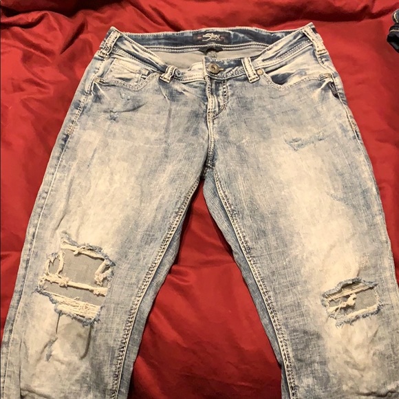 Silver jean capris - Picture 2 of 4